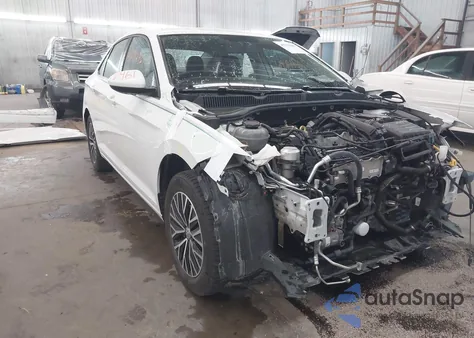 2021 Volkswagen Jetta 1.4T R-Line/1.4T S/1.4T Se from USA, damaged, VIN 3VWC57BU1MM065494